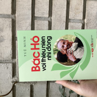 Bác hồ với thiếu niên nhi đồng